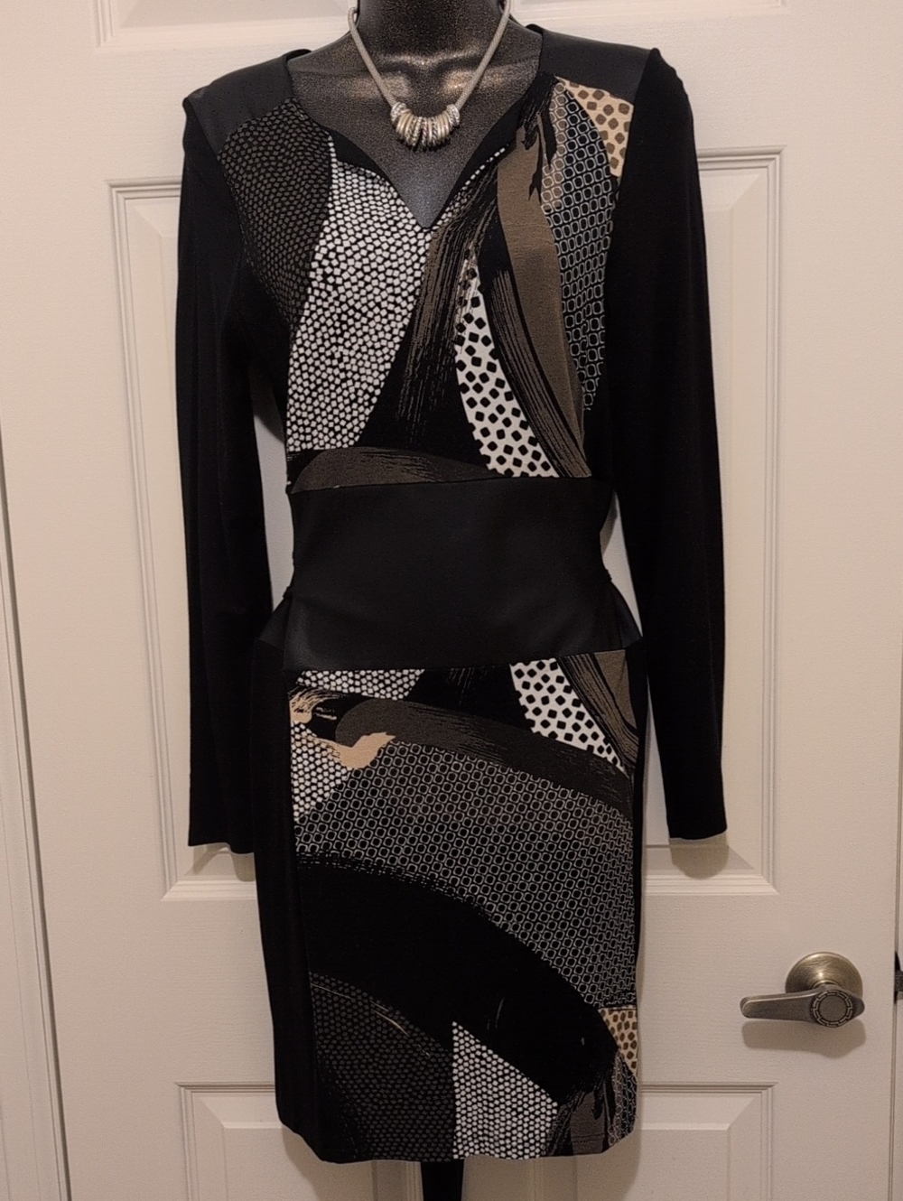 VENUS Black Sheath Dress with Beige & White Abstract Panels